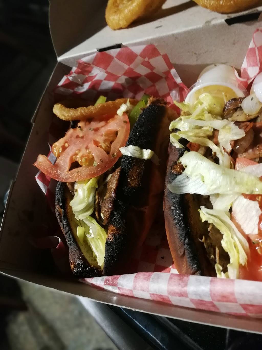 Le Poutine Bar | restaurant | 4750 Boulevard Sainte-Rose, Laval, QC H7R 5S6, Canada | 4503144343 OR +1 450-314-4343