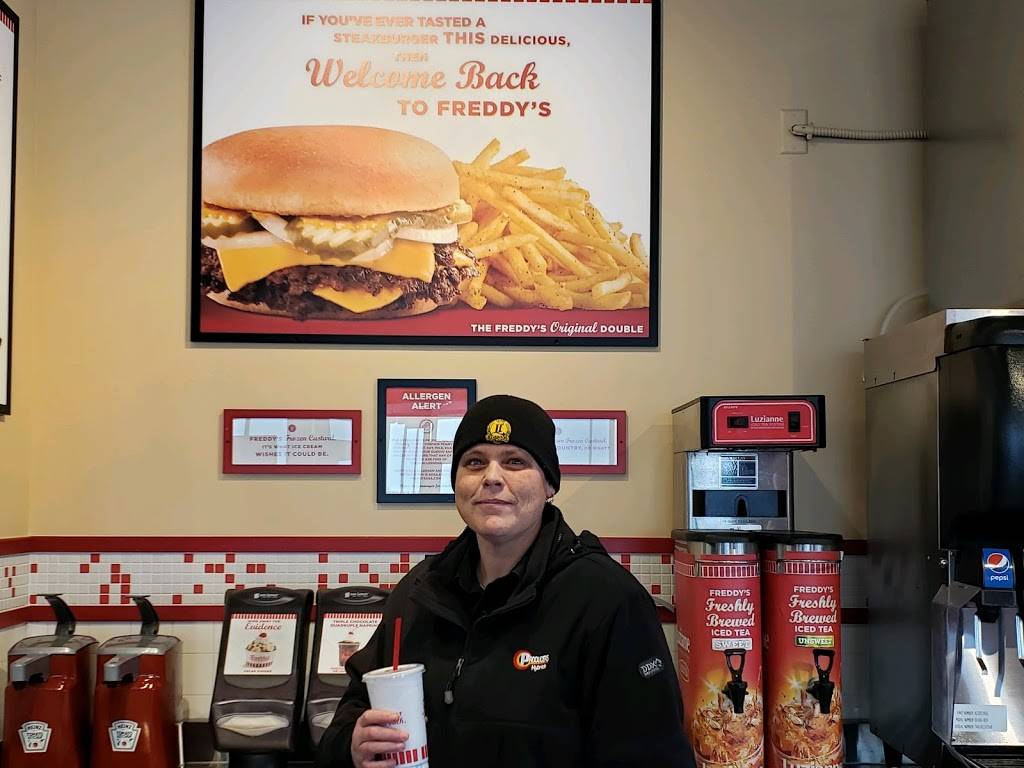 Freddys Frozen Custard & Steakburgers | restaurant | 5717 O St, Lincoln, NE 68510, USA | 4029044144 OR +1 402-904-4144