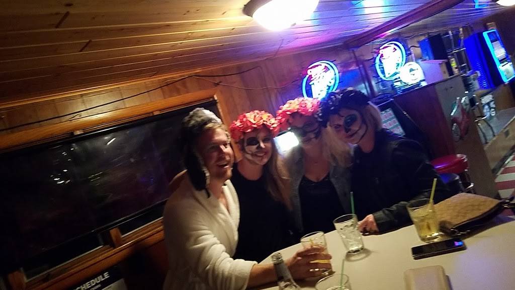 Cave Inn | restaurant | 1234 US-12, Roberts, WI 54023, USA | 7157493892 OR +1 715-749-3892