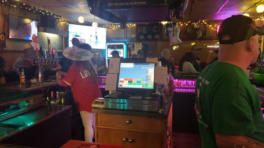 Walts Red Rose Cafe | restaurant | 2222 MacDade Boulevard, Holmes, PA 19043, USA | 6104618110 OR +1 610-461-8110