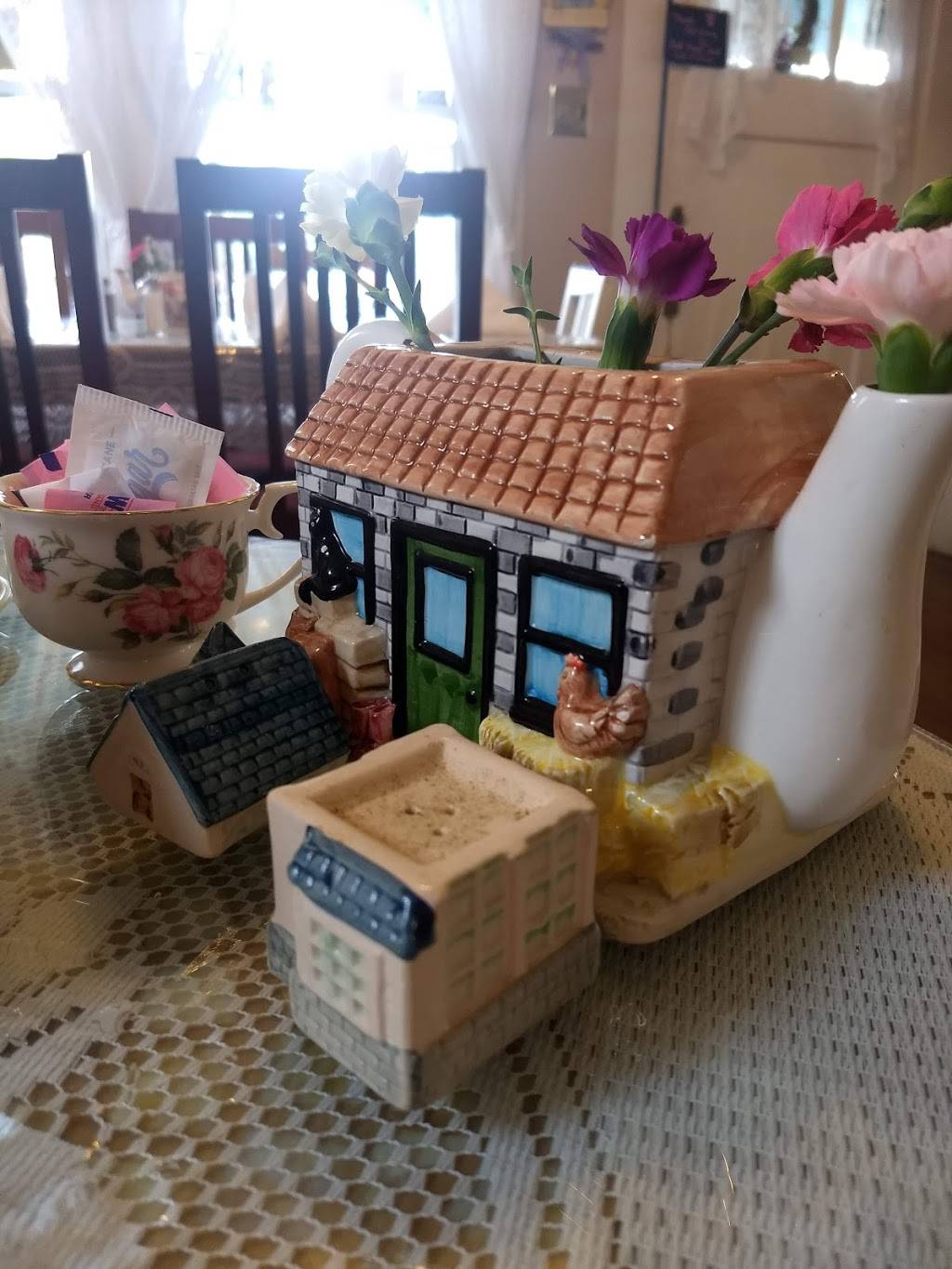 Holly Berry Tea Room | restaurant | 501 E Main St #4, League City, TX 77573, USA | 2815574433 OR +1 281-557-4433