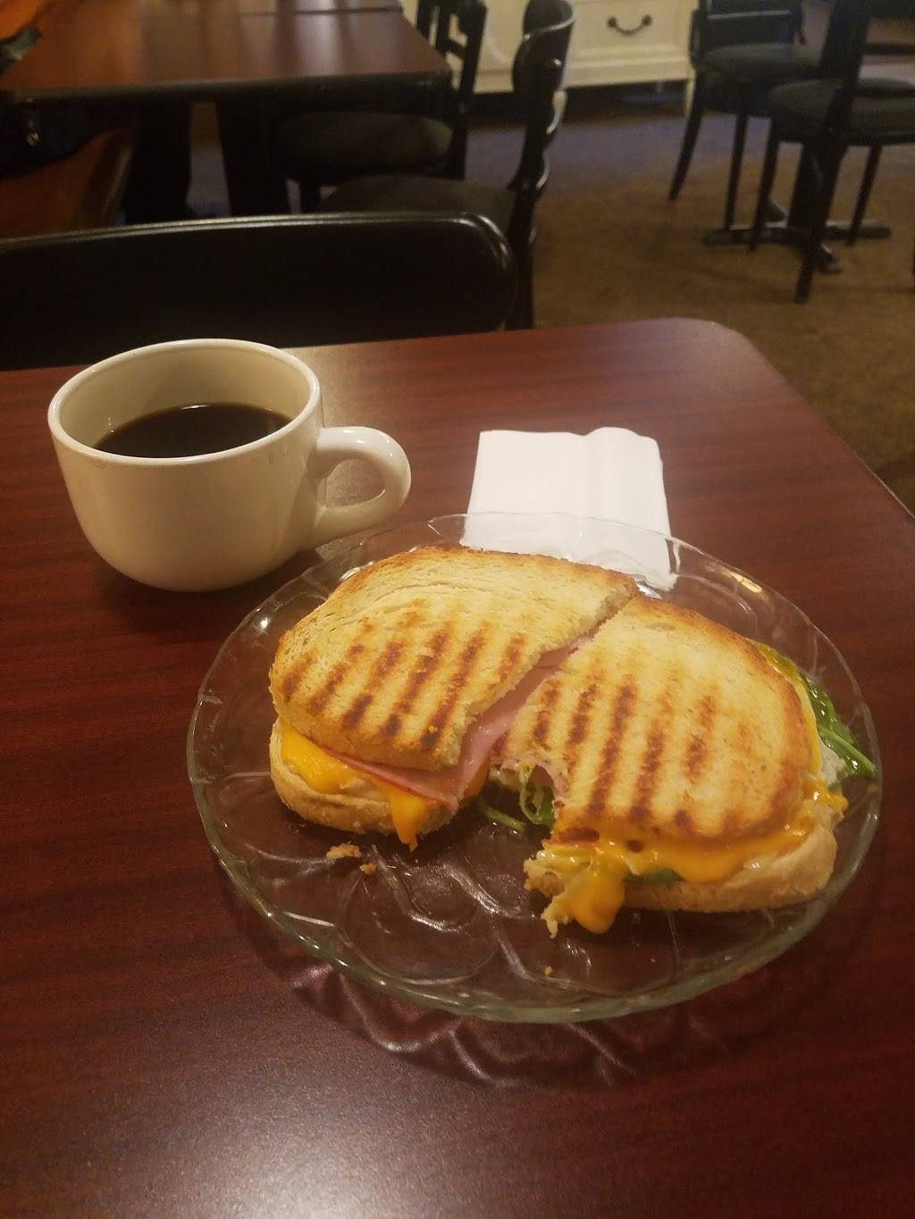 Jilly Beans Coffee House | cafe | 2 N Howell St, Hillsdale, MI 49242, USA | 5174373338 OR +1 517-437-3338