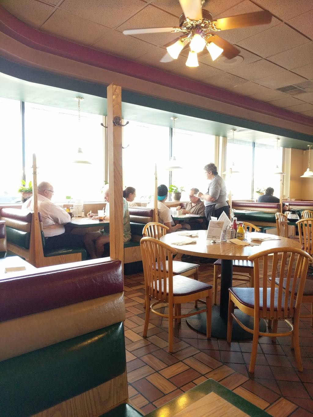 Andarys Grill | restaurant | 20658 Hall Rd, Clinton Twp, MI 48038, USA | 5869549380 OR +1 586-954-9380