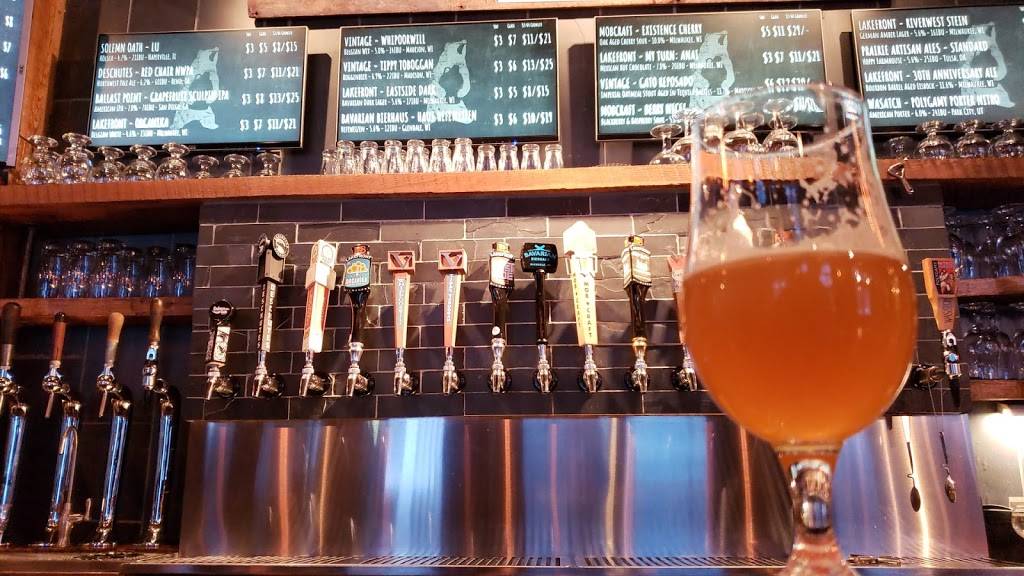 Draft & Vessel | restaurant | 4417 N Oakland Ave, Shorewood, WI 53211, USA | 4145335599 OR +1 414-533-5599