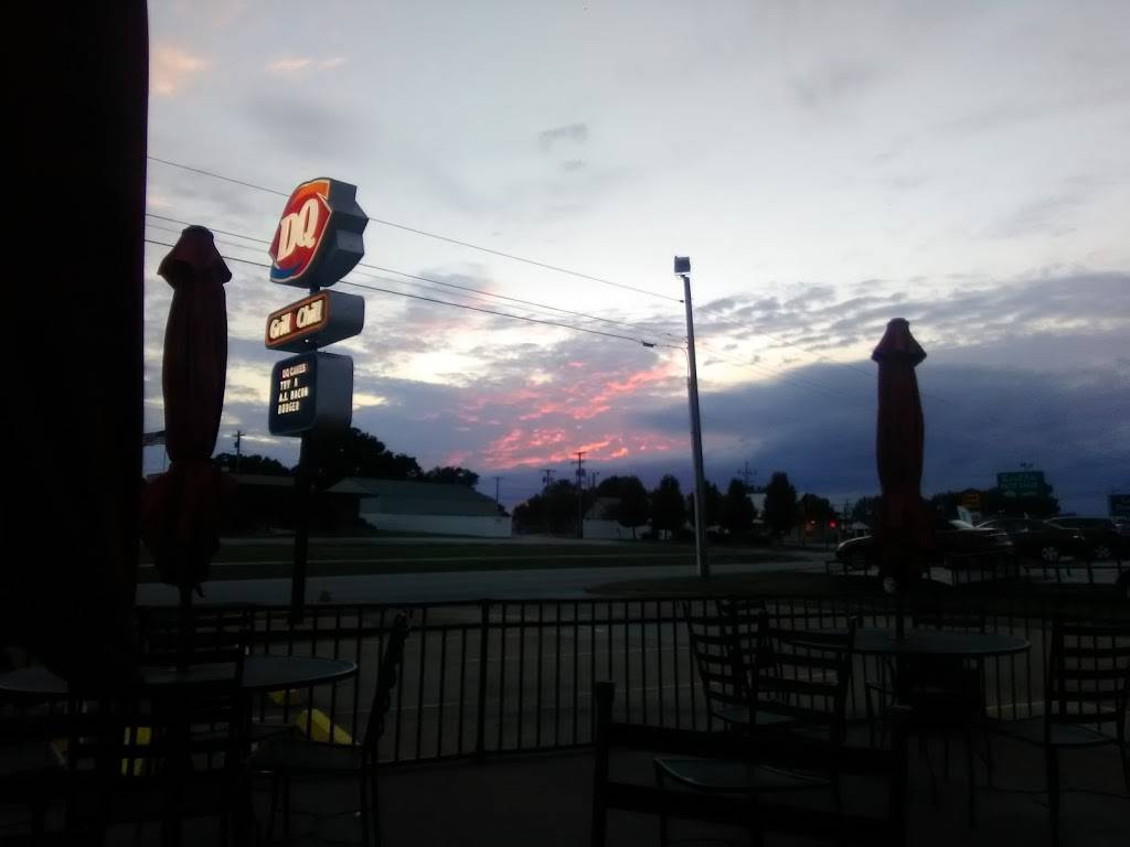 Dairy Queen Grill & Chill | restaurant | 1040 S Springfield Ave, Bolivar, MO 65613, USA | 4173266998 OR +1 417-326-6998