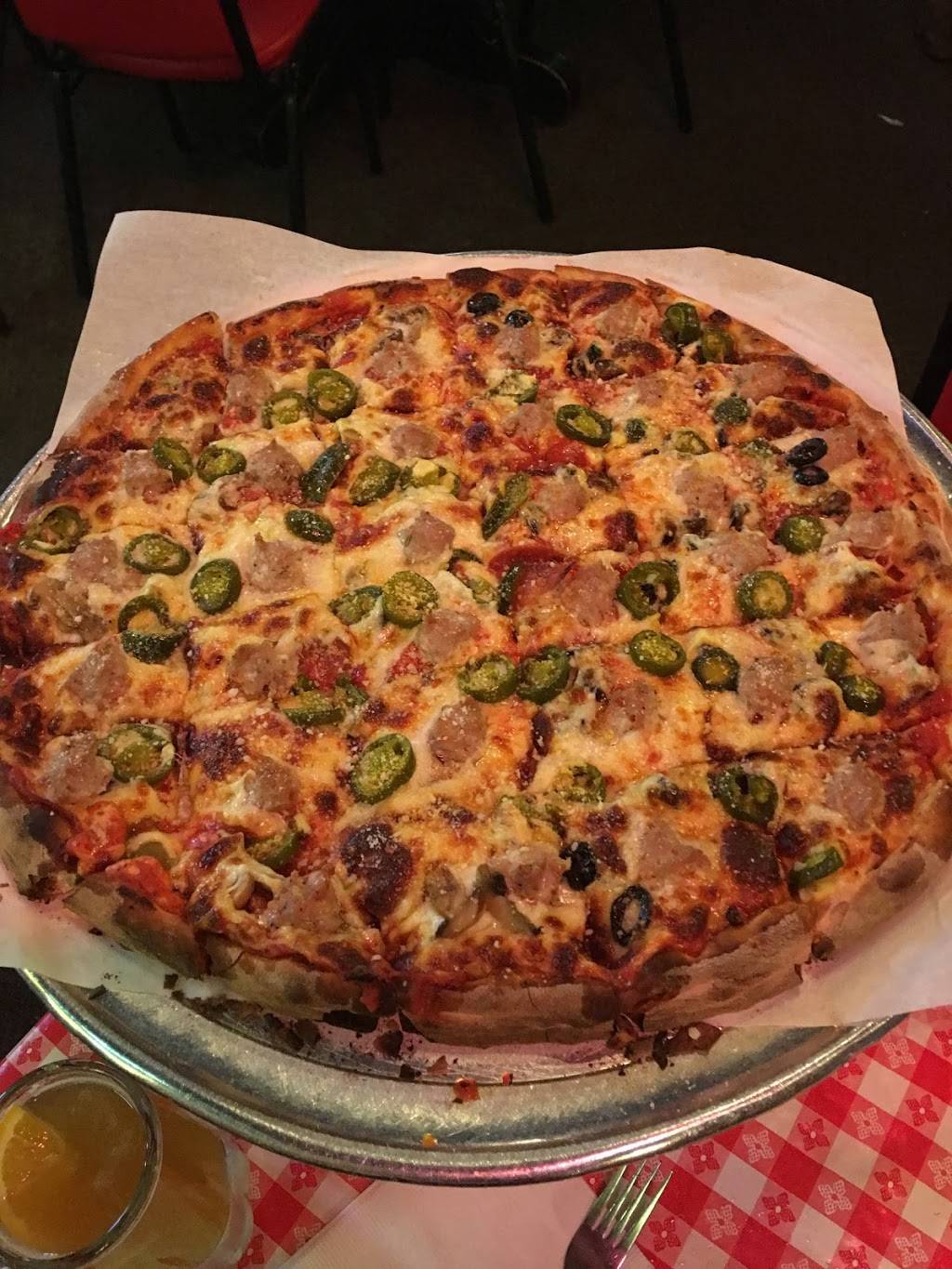 Davenports Pizza Palace | restaurant | 2837 Cahaba Rd, Birmingham, AL 35223, USA | 2058798603 OR +1 205-879-8603