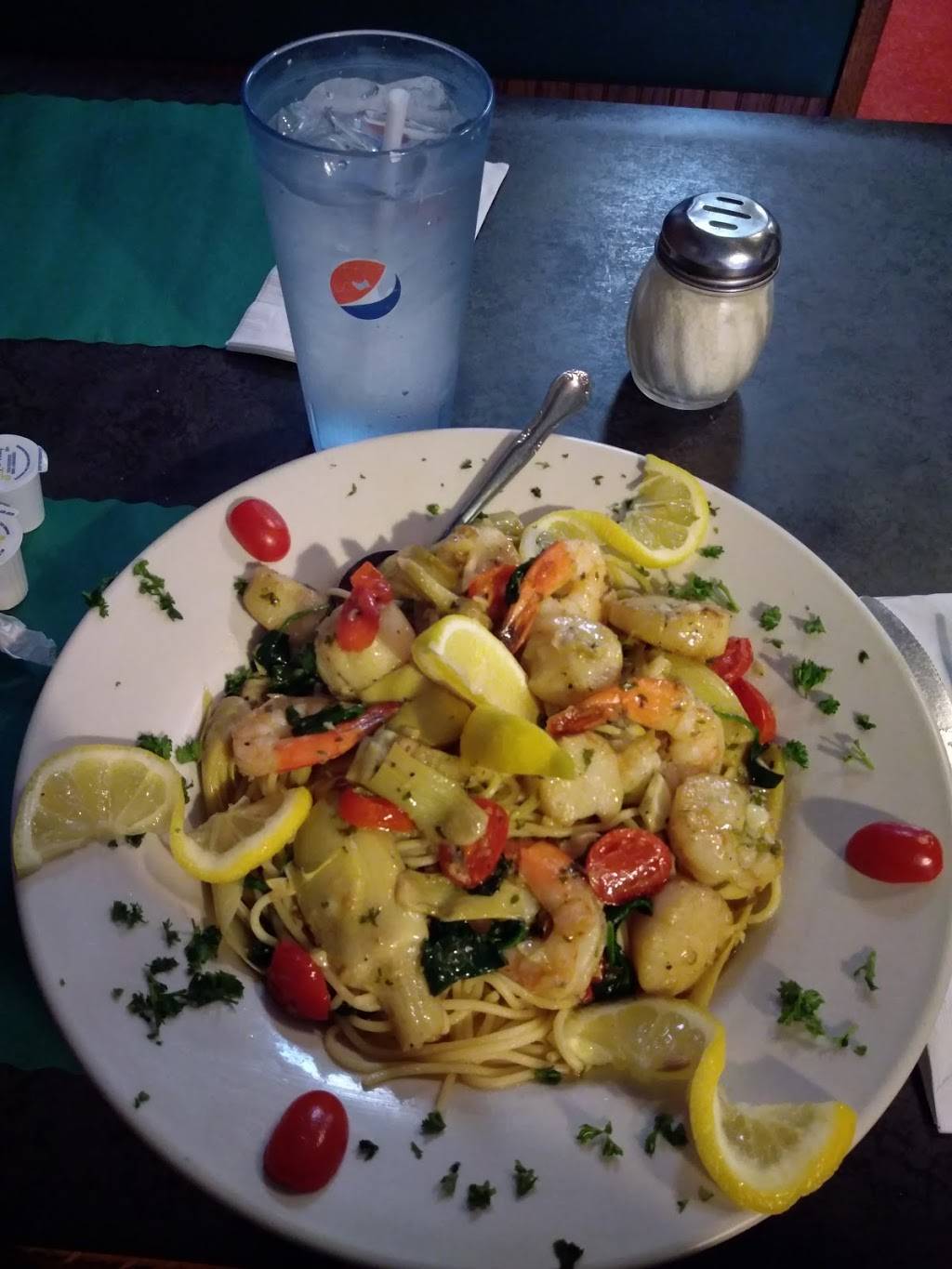 Village Pizza Restaurant | restaurant | 353 CT-165, Preston, CT 06365, USA | 8608871930 OR +1 860-887-1930