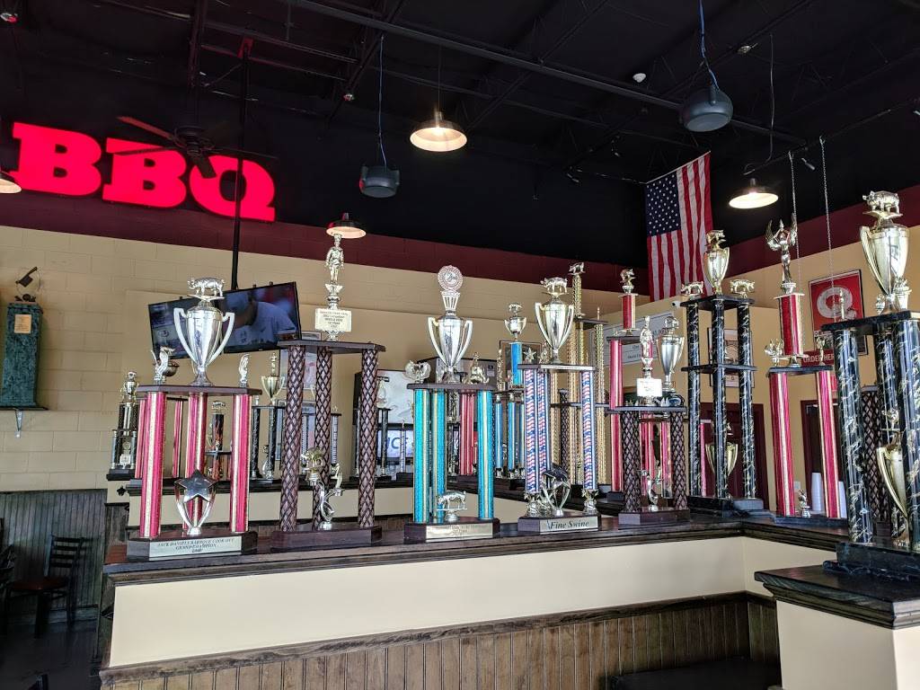 Whole Hog Cafe | restaurant | 1811 NJ-70, Cherry Hill, NJ 08002, USA | 8569108060 OR +1 856-910-8060