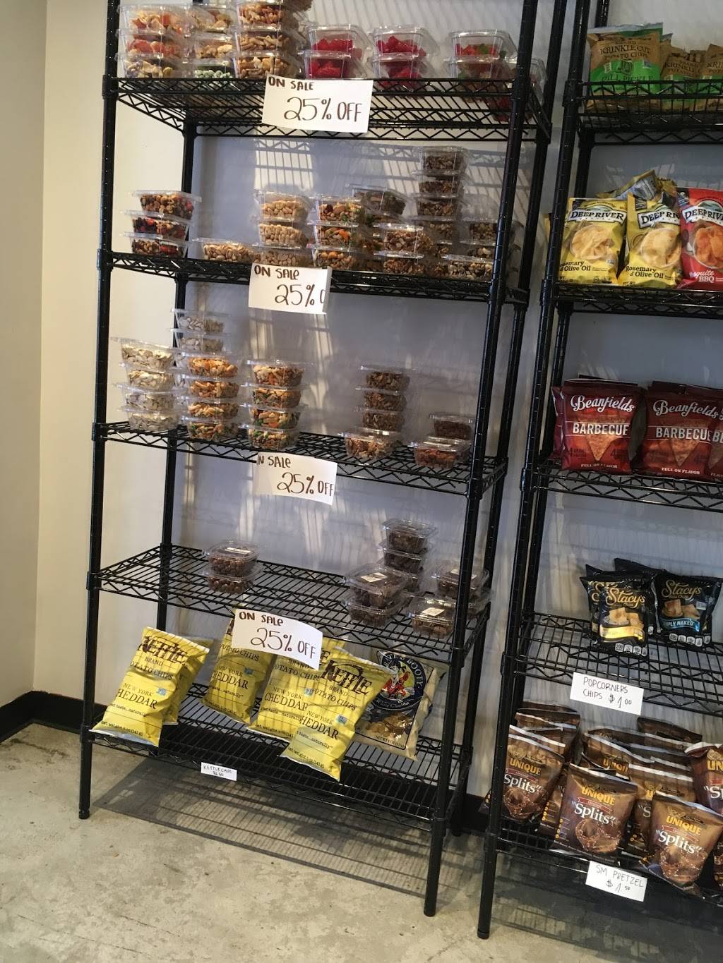 Eatery 125 | restaurant | 51 E 125th St, New York, NY 10035, USA | 2129318545 OR +1 212-931-8545