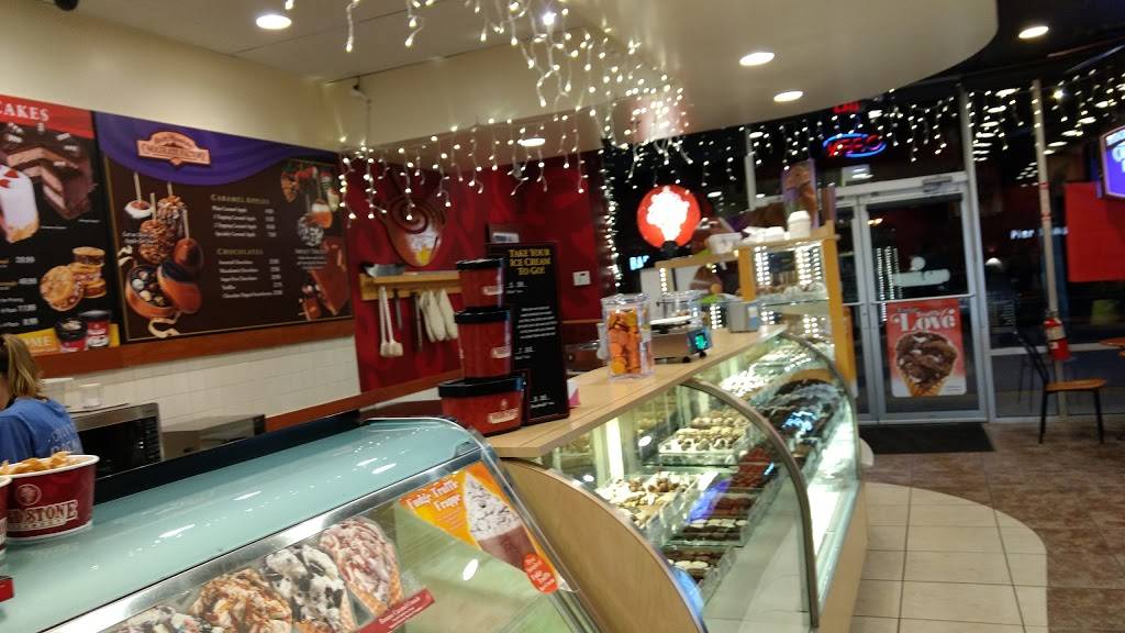 Cold Stone Creamery | bakery | 71 Silhavy Rd Ste 161, Valparaiso, IN 46383, USA | 2194763430 OR +1 219-476-3430