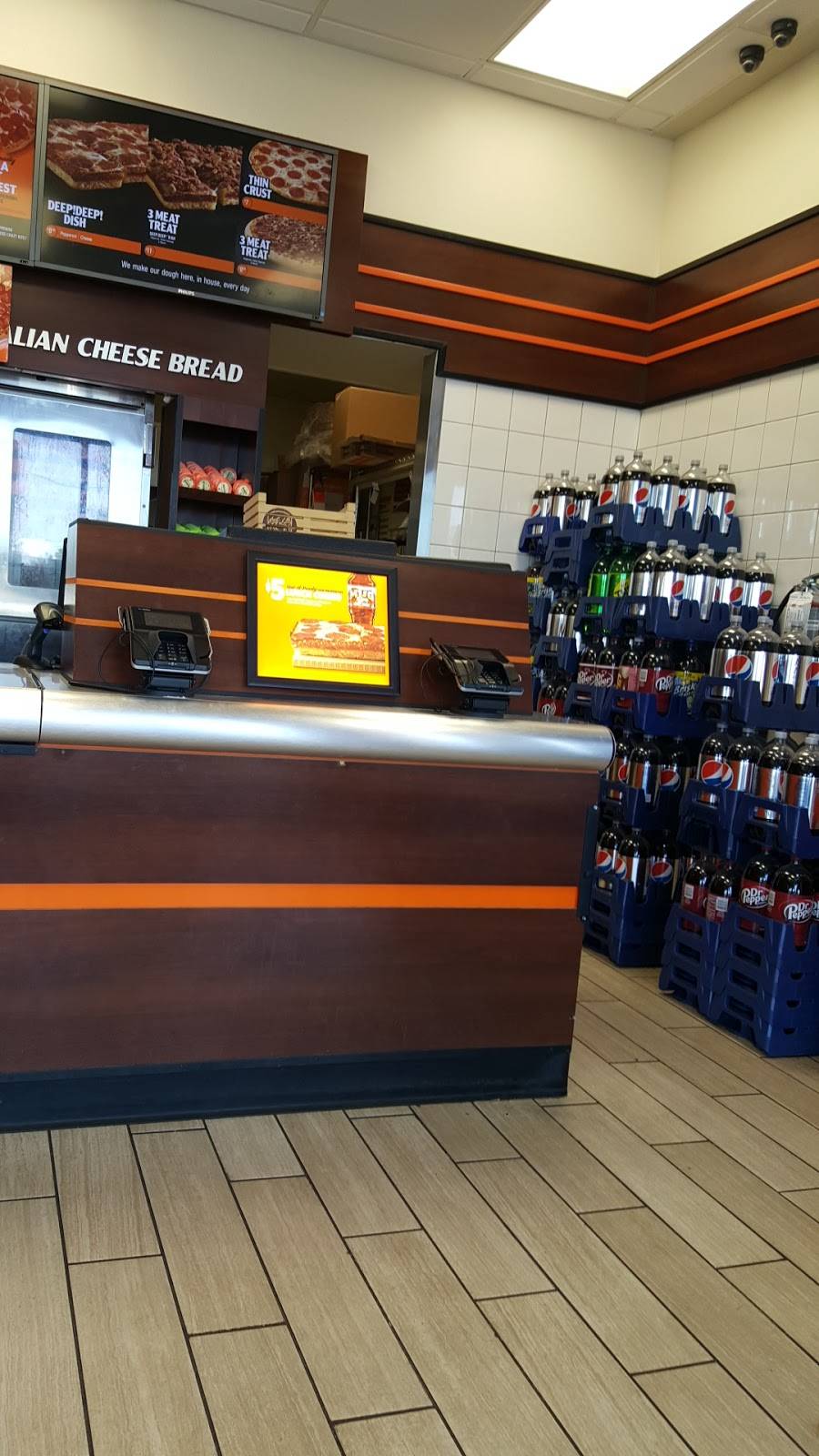 Little Caesars Pizza | meal takeaway | 6932 N Armenia Ave, Tampa, FL 33604, USA | 8139353443 OR +1 813-935-3443