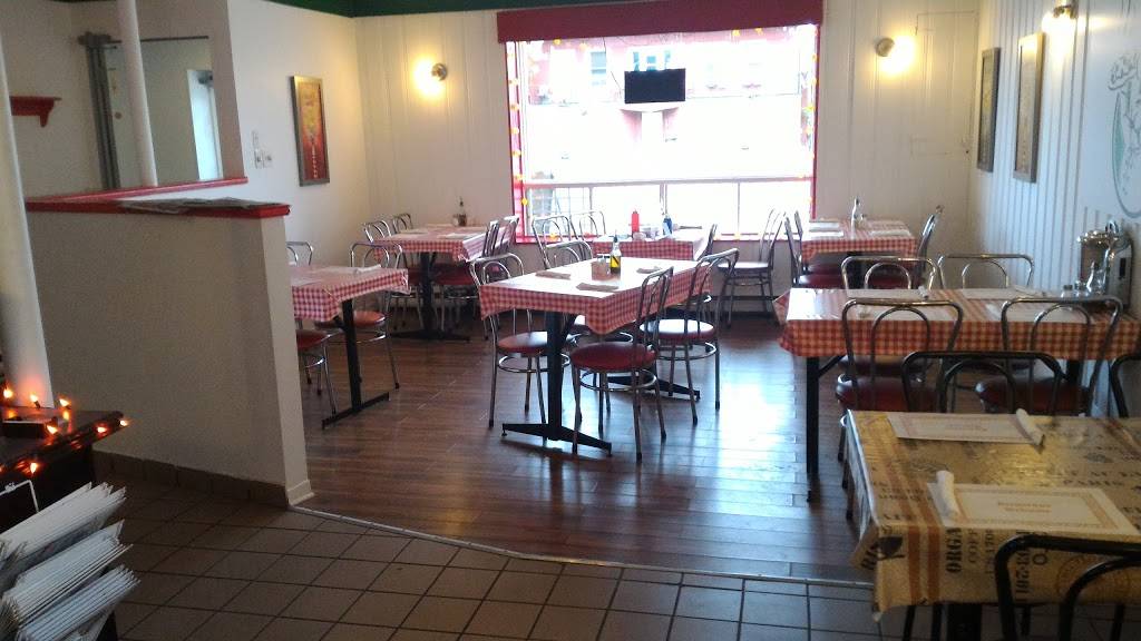 Restaurant Carlos Pizzeria | restaurant | 151 Chemin dAdamsville, Bromont, QC J2L 2Z3, Canada | 4509554040 OR +1 450-955-4040