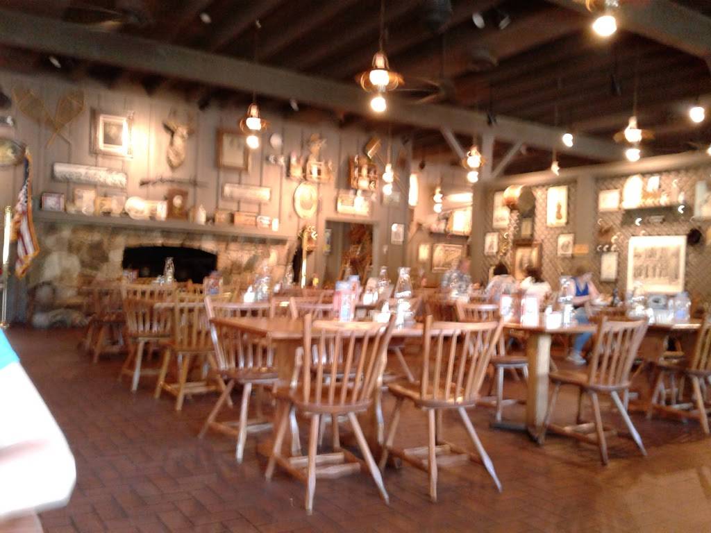 Cracker Barrel Old Country Store | restaurant | 215 Charlton Rd, Sturbridge, MA 01566, USA | 5083478925 OR +1 508-347-8925