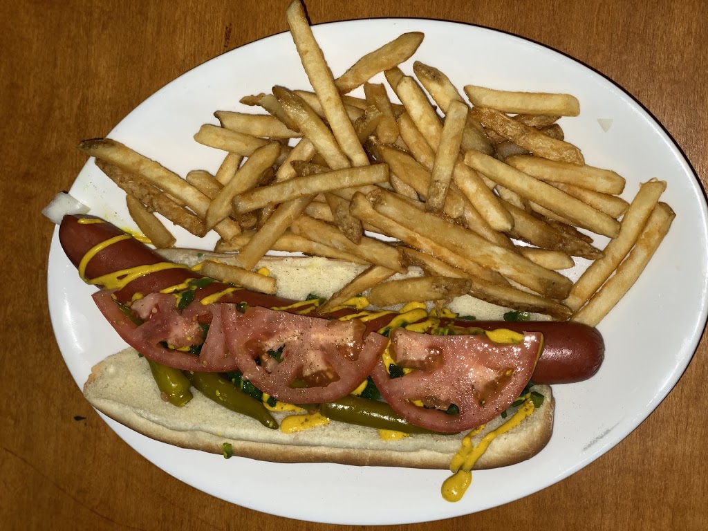 Fat Kids Bar and Grill | restaurant | 629 S 8th St, West Dundee, IL 60118, USA | 2248028872 OR +1 224-802-8872