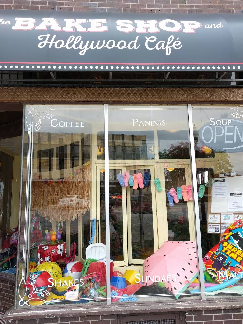 Bake Shop and Hollywood Cafe | restaurant | 1301 Broadway, Denison, IA 51442, USA | 7122635552 OR +1 712-263-5552