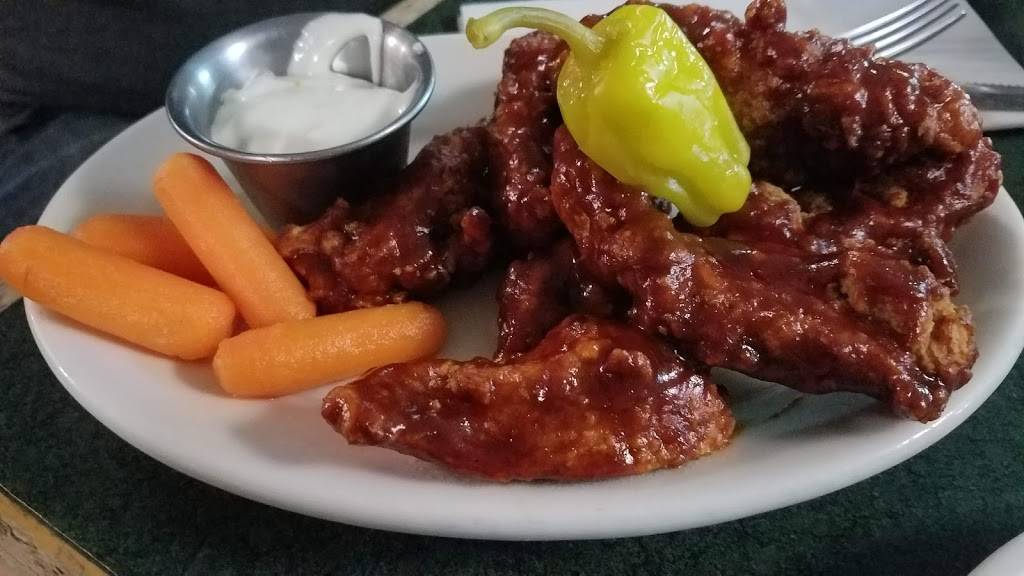 Brewsters Fine Food & Drink | restaurant | 359 Wilson St, Brewer, ME 04412, USA | 2079890444 OR +1 207-989-0444