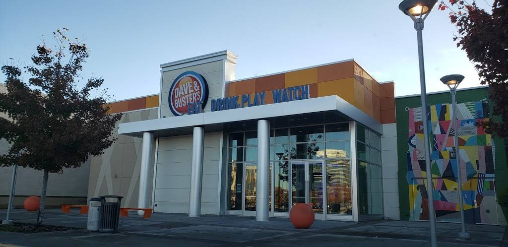 Dave & Busters | restaurant | 6655 Springfield Mall, Springfield, VA 22150, USA | 7036824300 OR +1 703-682-4300