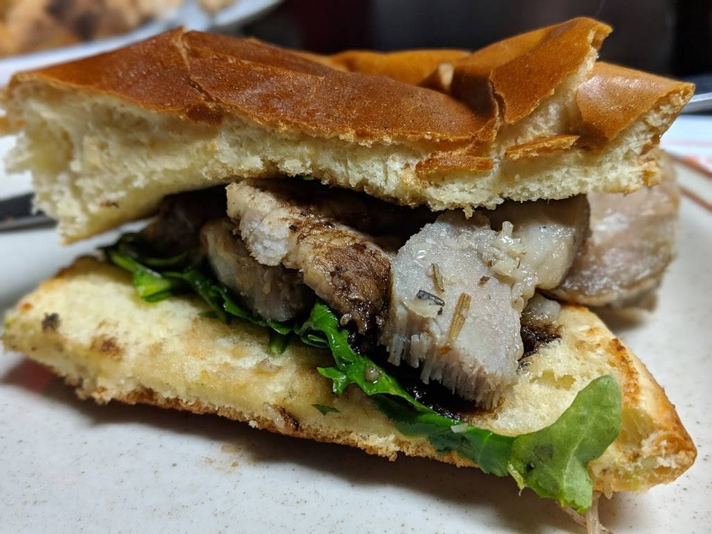 Gulinos Pizza & Sons | restaurant | 1406 N Henry St, Bay City, MI 48706, USA | 9898907585 OR +1 989-890-7585