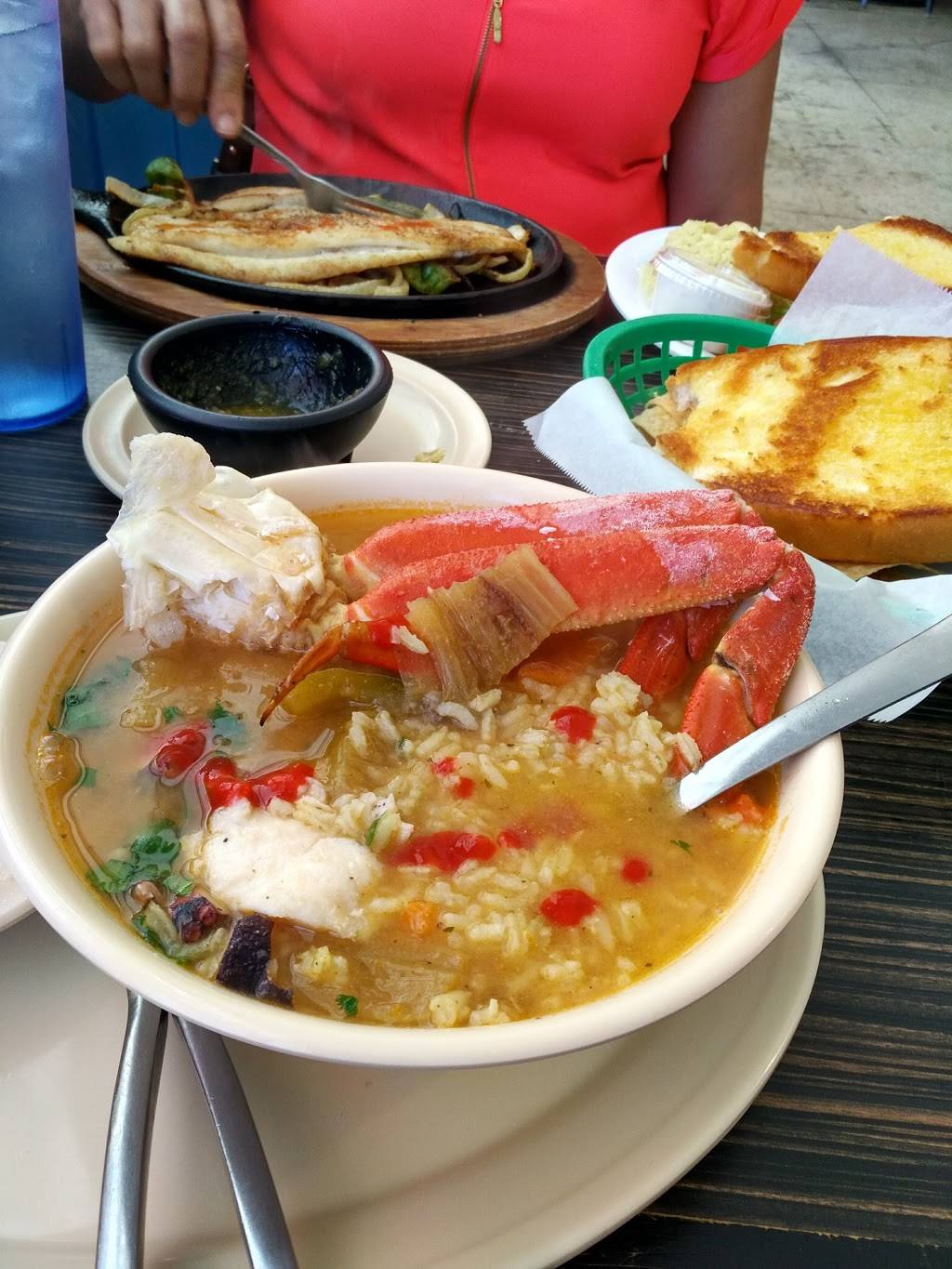 Ostioneria 7 Mares | restaurant | 911 Spencer Hwy, South Houston, TX 77587, USA | 7139476387 OR +1 713-947-6387