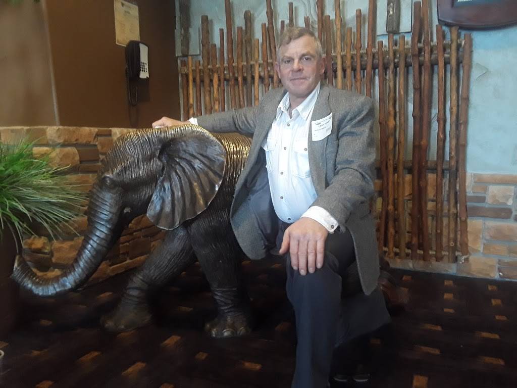 Horst stables | restaurant | N13653 County Rd M, Thorp, WI 54771, USA | 7156693136 OR +1 715-669-3136