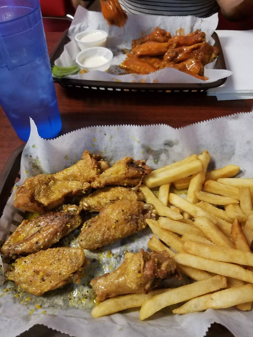 Crickets | restaurant | 3810 Sullivan St, Madison, AL 35758, USA | 2564643777 OR +1 256-464-3777