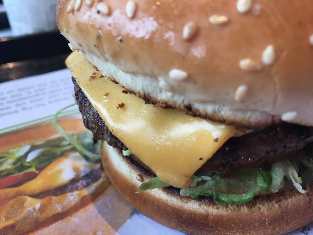 The Habit Burger Grill | restaurant | 2601 N Pearl St #105, Tacoma, WA 98407, USA | 2537593116 OR +1 253-759-3116