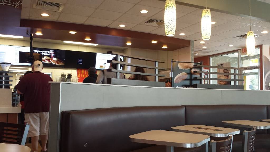 McDonalds | cafe | 11801 East 40th St S Hwy, Independence, MO 64055, USA | 8163584324 OR +1 816-358-4324