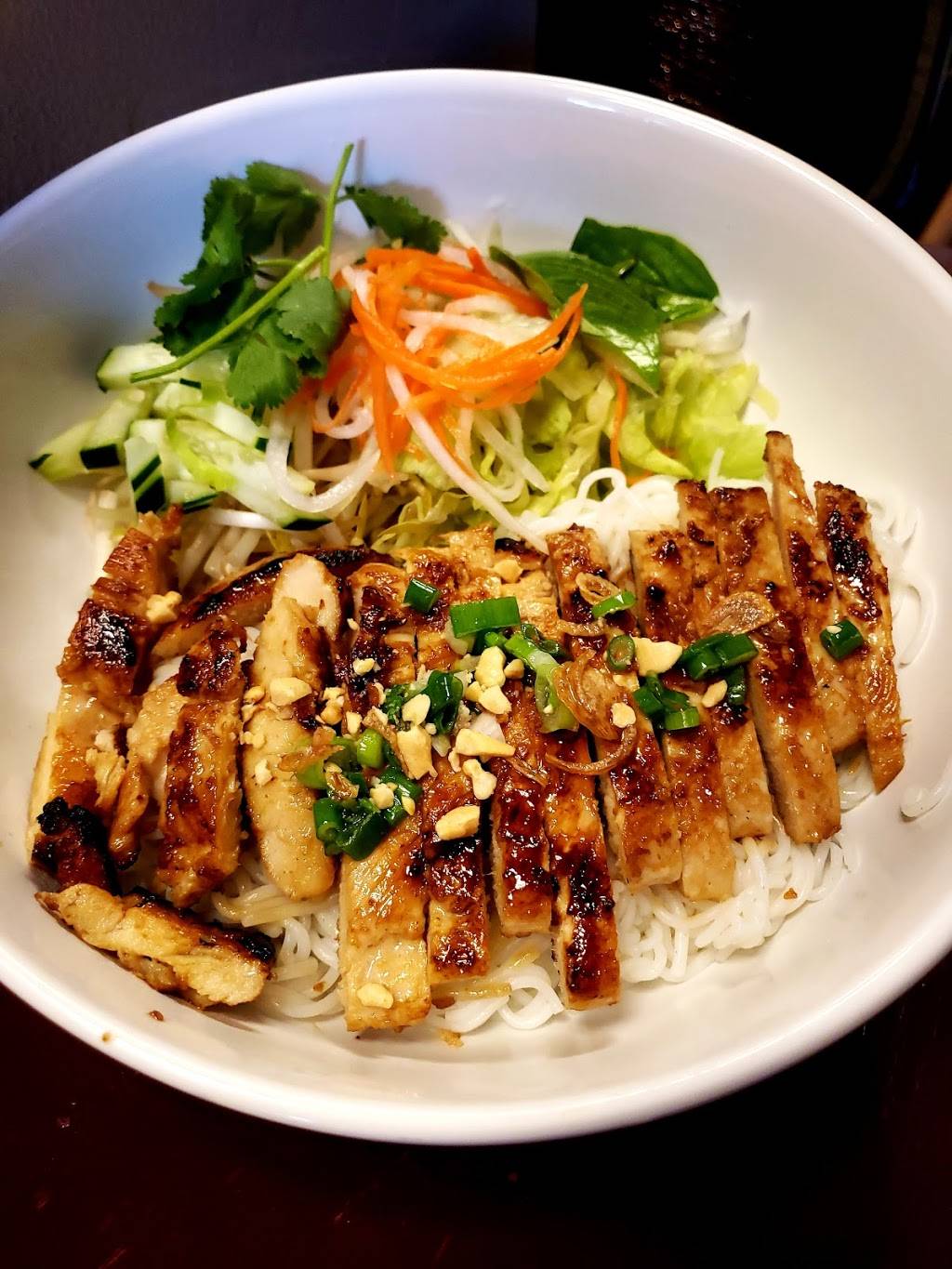 Phoresh Noodles | restaurant | 2751 S Chickasaw Trail #107, Orlando, FL 32829, USA | 4077048338 OR +1 407-704-8338