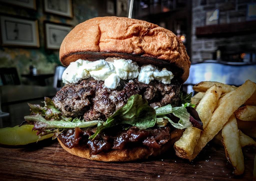 The Red Lion Pub | restaurant | 2446 N Lincoln Ave, Chicago, IL 60614, USA | 7738832422 OR +1 773-883-2422