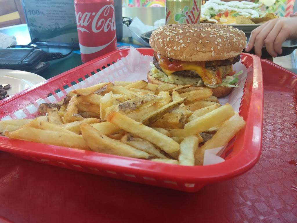 Michoacana | restaurant | 505 N Dixie Hwy, Momence, IL 60954, USA | 8155075060 OR +1 815-507-5060