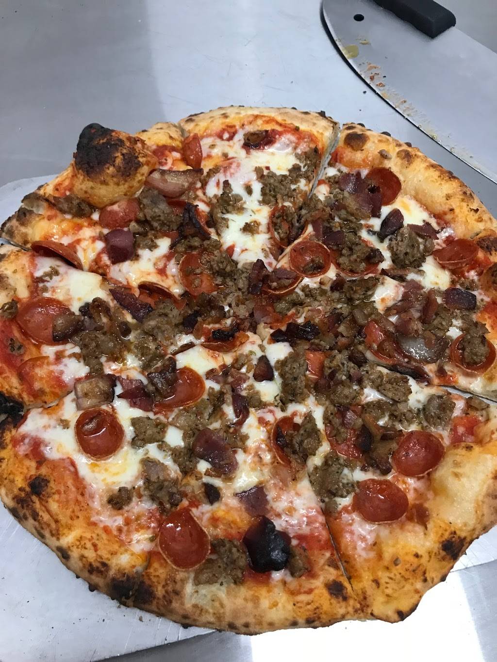 Wildfire Pizza Kitchen | restaurant | 1662 Blue Rock St #1B, Cincinnati, OH 45223, USA | 5135419453 OR +1 513-541-9453