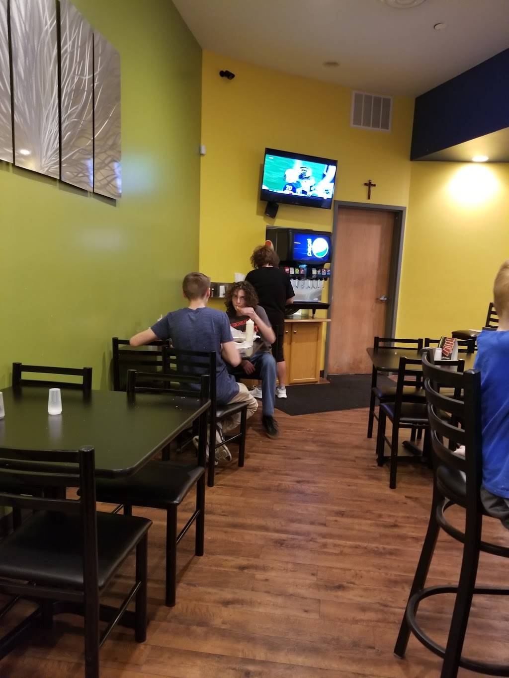 Big Eyed Fish Express | restaurant | 3001 Hillegas Rd, Fort Wayne, IN 46808, USA | 2602033009 OR +1 260-203-3009