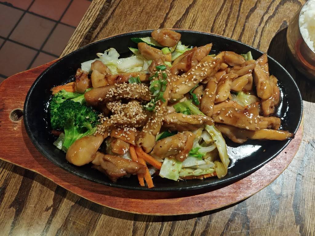 Seido Sushi | restaurant | 4372 W Olive Ave, Glendale, AZ 85302, USA | 6239374477 OR +1 623-937-4477