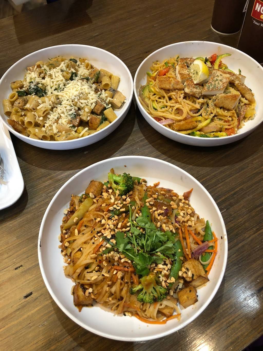 Noodles and Company | restaurant | 3425 Vicksburg Ln N, Plymouth, MN 55447, USA | 7635594336 OR +1 763-559-4336