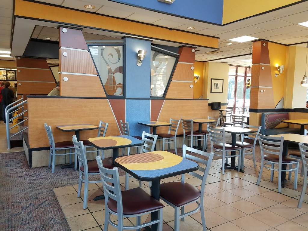 Arbys | restaurant | 45 E South St, Indianapolis, IN 46225, USA | 3174231264 OR +1 317-423-1264