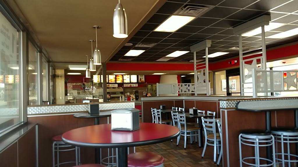 Hardees | restaurant | 3135 Riverside Dr, Danville, VA 24541, USA | 4347995581 OR +1 434-799-5581