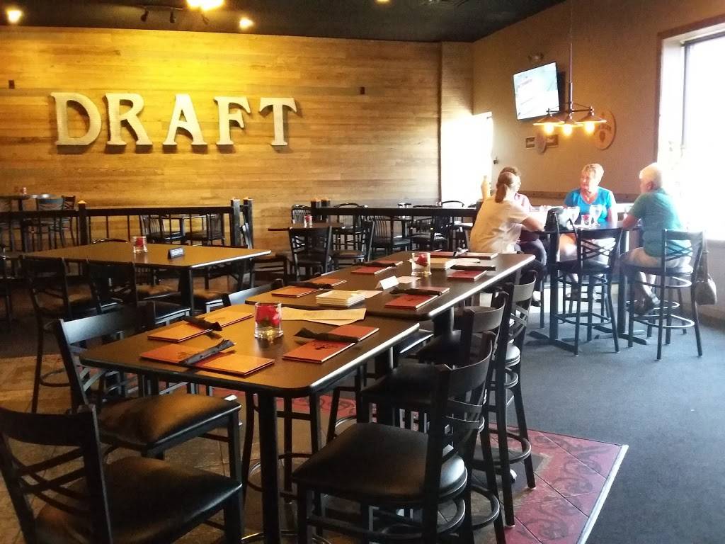 Draft Gastropub | restaurant | 664 W Ridgeview Dr, Appleton, WI 54911, USA | 9205851618 OR +1 920-585-1618