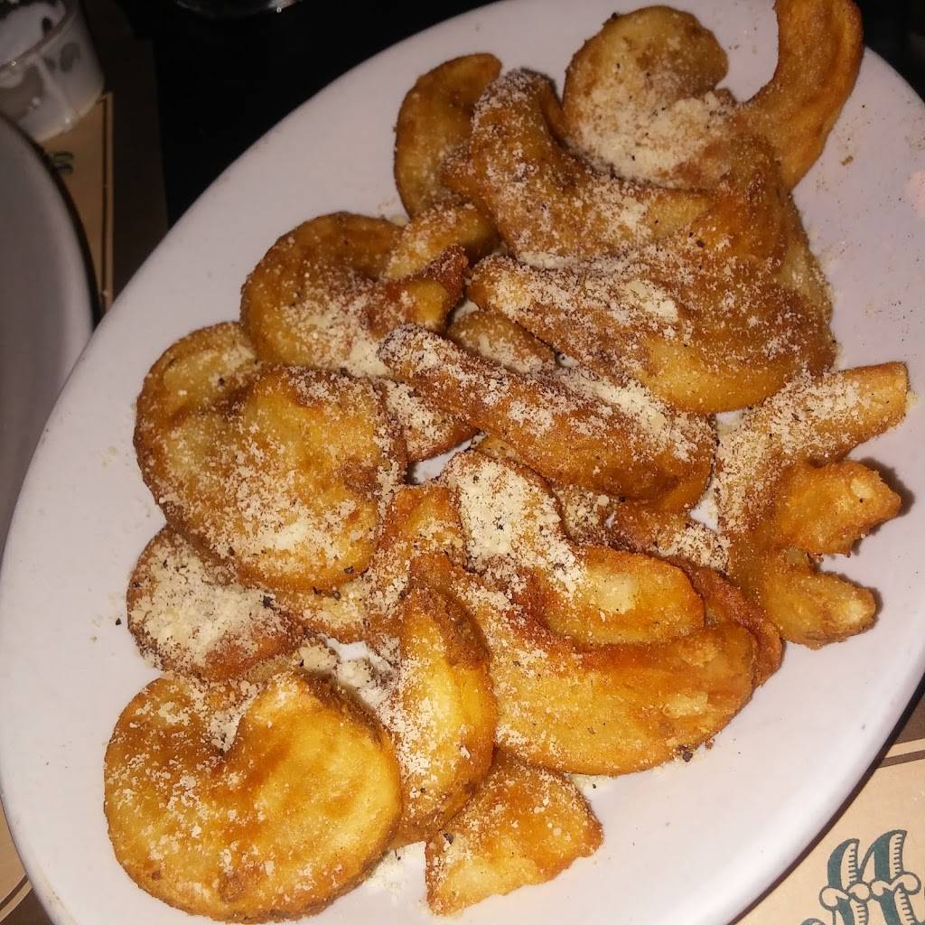 Bernardis II Restaurant | restaurant | 123 N Mill St, Pontiac, IL 61764, USA | 8158421198 OR +1 815-842-1198