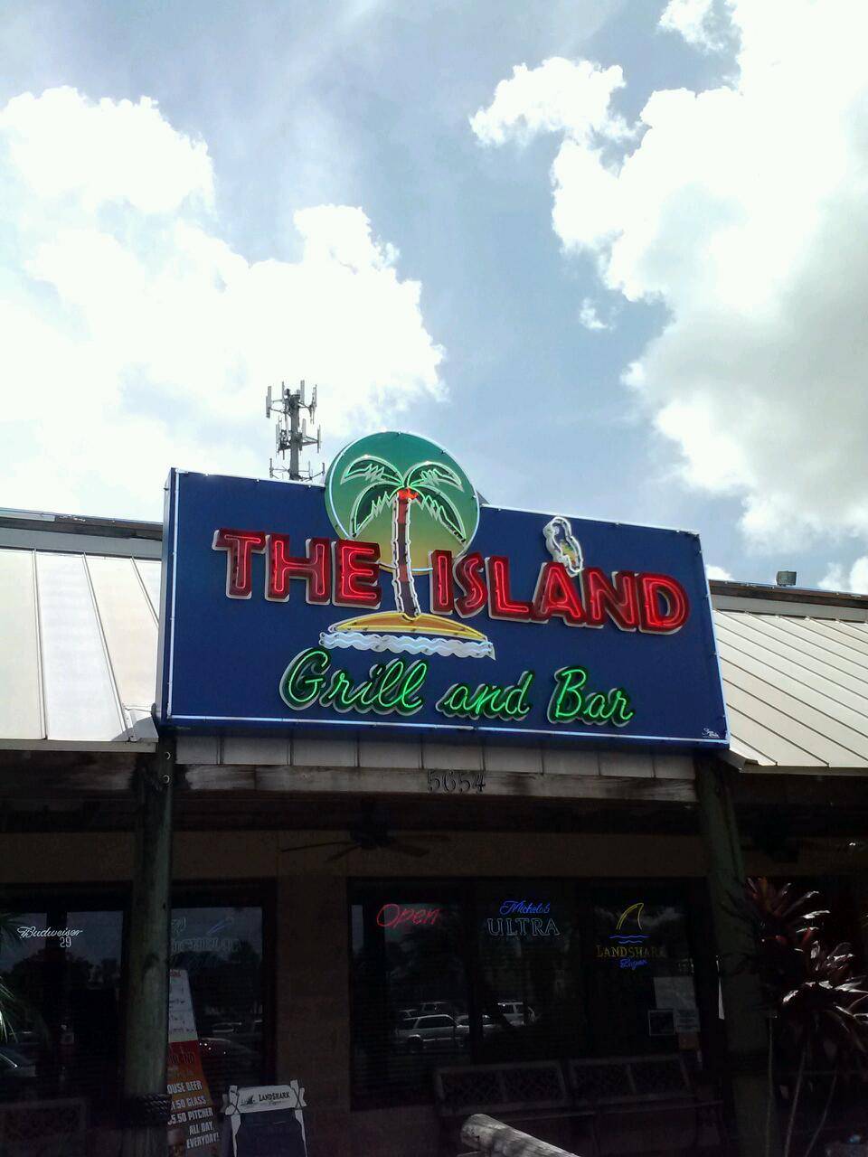 Sals Island Bar & Grill | restaurant | 5654 Cypress Gardens Blvd, Winter Haven, FL 33884, USA | 8632682086 OR +1 863-268-2086