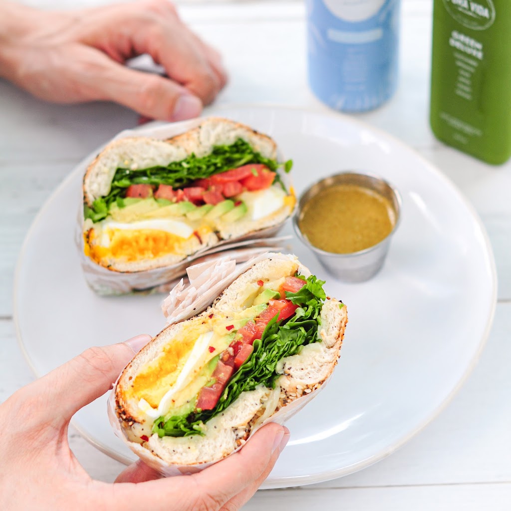 Pura Vida West Ave | restaurant | 959 West Ave #10, Miami Beach, FL 33139, USA | 3055354142 OR +1 305-535-4142