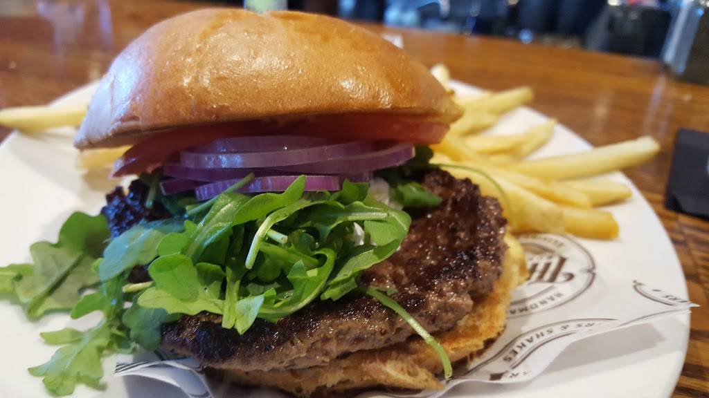 The Fix Burger Bar | restaurant | 108 Grove St, Worcester, MA 01605, USA | 7748233327 OR +1 774-823-3327