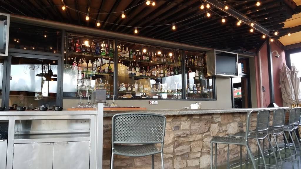 Rodrigos | restaurant | 150 W Parkridge Ave, Corona, CA 92880, USA | 9517380373 OR +1 951-738-0373