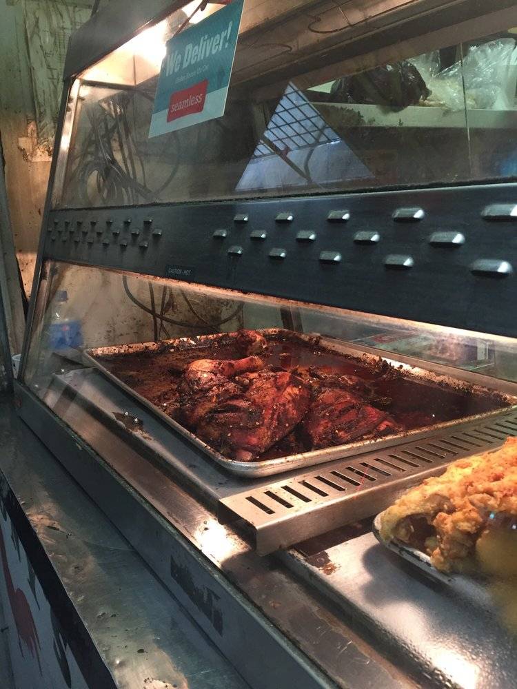 Tonys Pizza | restaurant | 312 Utica Ave, Brooklyn, NY 11213, USA | 7187744440 OR +1 718-774-4440