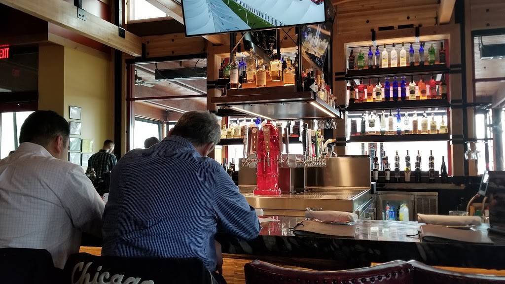 Lazy Dog Restaurant & Bar | restaurant | 1115 N Milwaukee Ave, Vernon Hills, IL 60061, USA | 8477807977 OR +1 847-780-7977