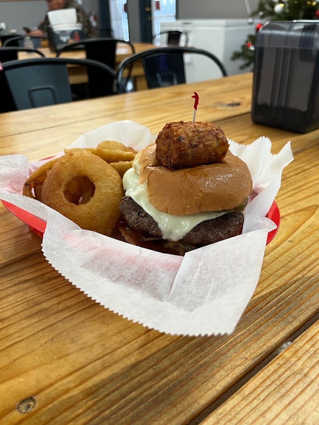 Victory Sportsman at Goose Pond Colony - BAIT - TACKLE - GRILL | restaurant | 417 Ed Hembree Dr, Scottsboro, AL 35769, USA | 2563695777 OR +1 256-369-5777