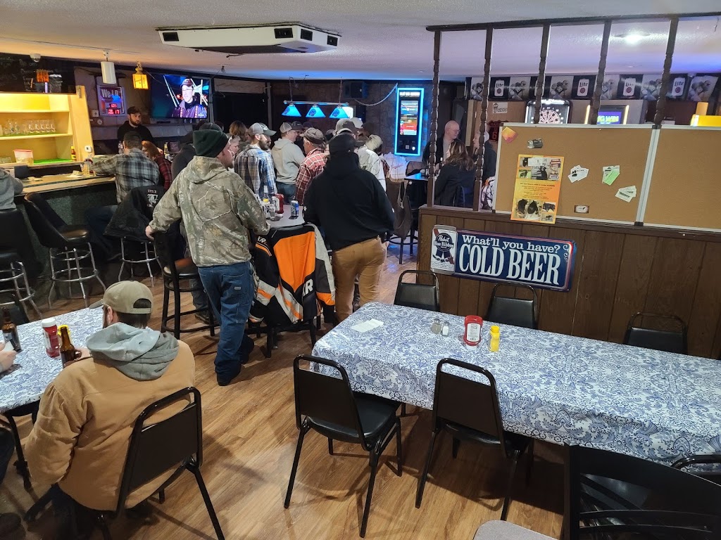 Dereks Town and Country | restaurant | 10847 State Rd 17, Gleason, WI 54435, USA | 7153690404 OR +1 715-369-0404