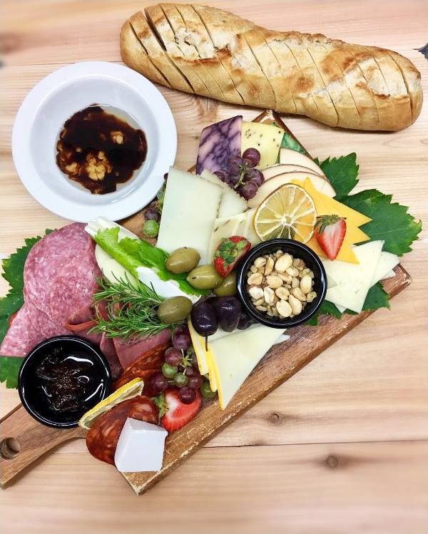 Annata Bistro/Bar at Mount Palomar Winery | restaurant | 33820 Rancho California Rd, Temecula, CA 92591, USA | 951676504720 OR +1 951-676-5047 ext. 20