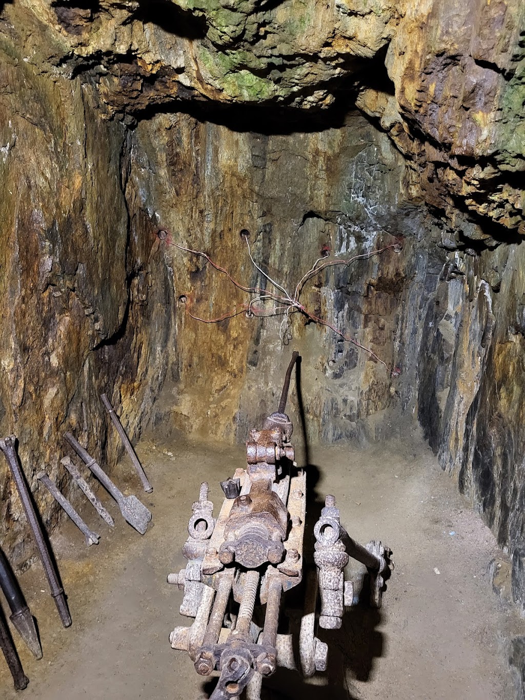 Big Thunder Gold Mine | cafe | 604 Blair St, Keystone, SD 57751, USA | 6056664847 OR +1 605-666-4847