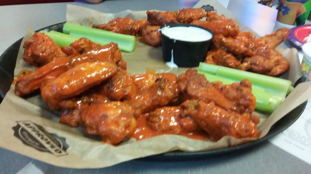 Chuck E. Cheeses | restaurant | 601 Rohnert Park Expy, Rohnert Park, CA 94928, USA | 7075861949 OR +1 707-586-1949