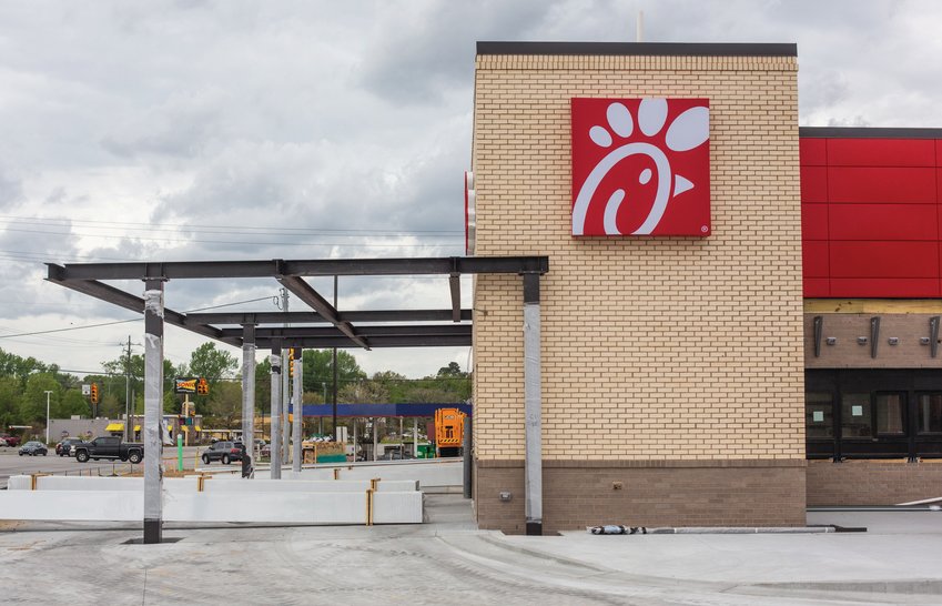 Chick-fil-A | restaurant | 375 Pinewood Rd, Sumter, SC 29150, USA | 8037744455 OR +1 803-774-4455